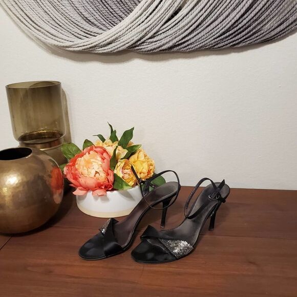 Giorgio Armani Satin and Rhinestone Heels Sz 40 - Picture 3 of 7